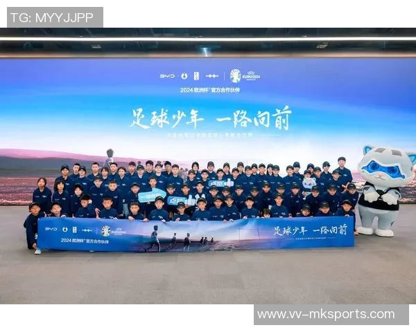 足球小将黄金搭档重聚赛场携手追梦再创辉煌传奇之路